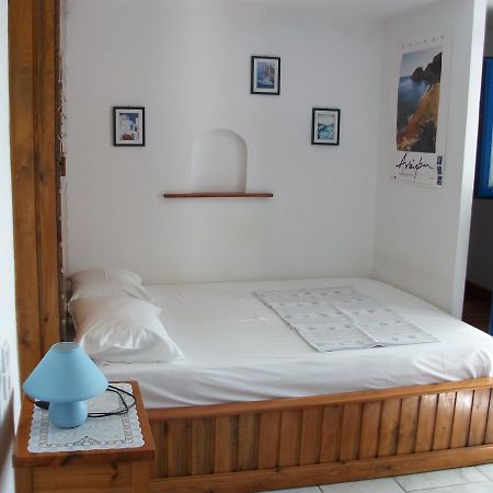 Floras Rooms And Studios Anafi Luaran gambar