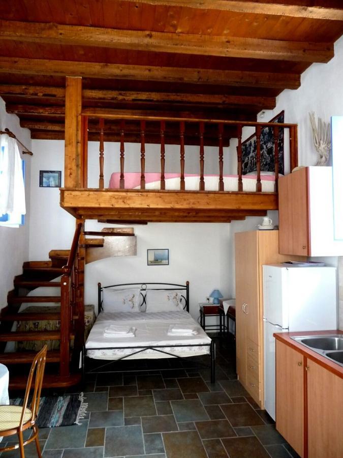 Floras Rooms And Studios Anafi Luaran gambar